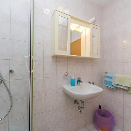 Apartment 2752b *
