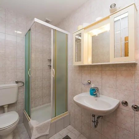2752b Apartment